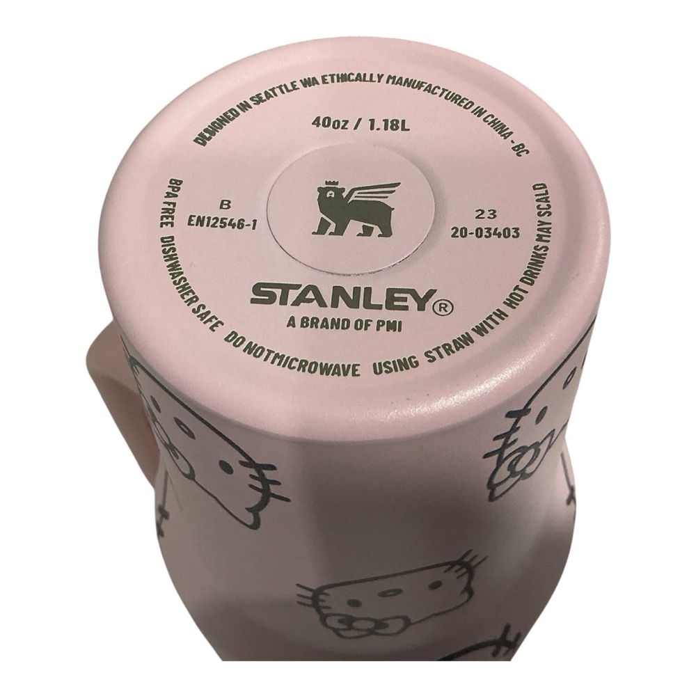 Stanley Quencher H2.0 FlowState Tumbler Edición Esp. Hello Kitty – 40 oz / 1.18L - Picture 4 of 9
